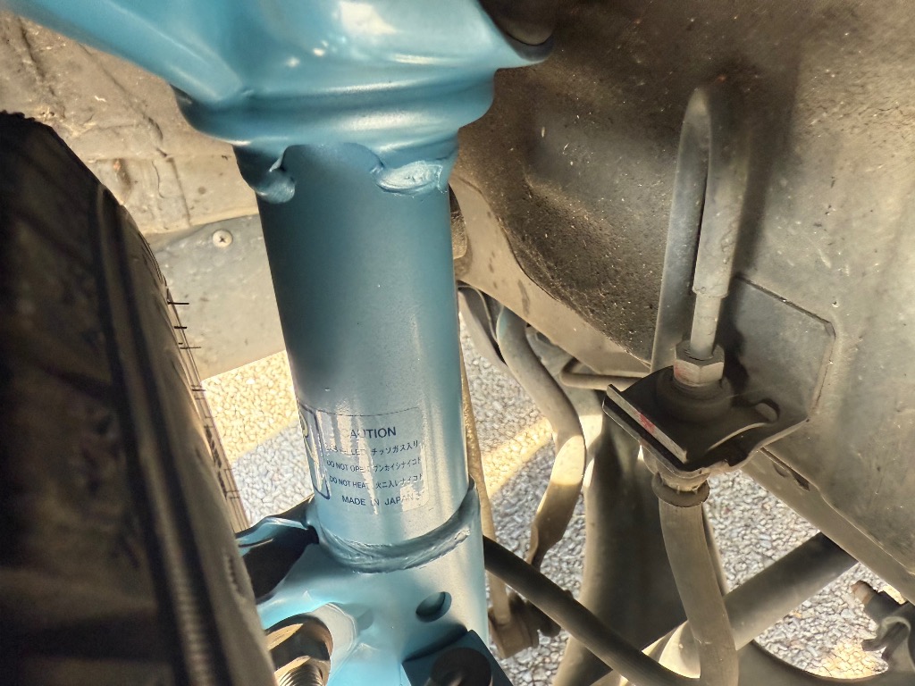 KYB ショックアブソーバー NS-56481095 日産 DR17V NV100クリッパー 用