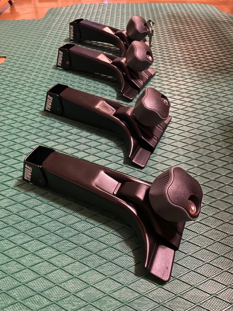 THULE スーリー ロックノブ 951/952/953用 4個1セット TH527-1