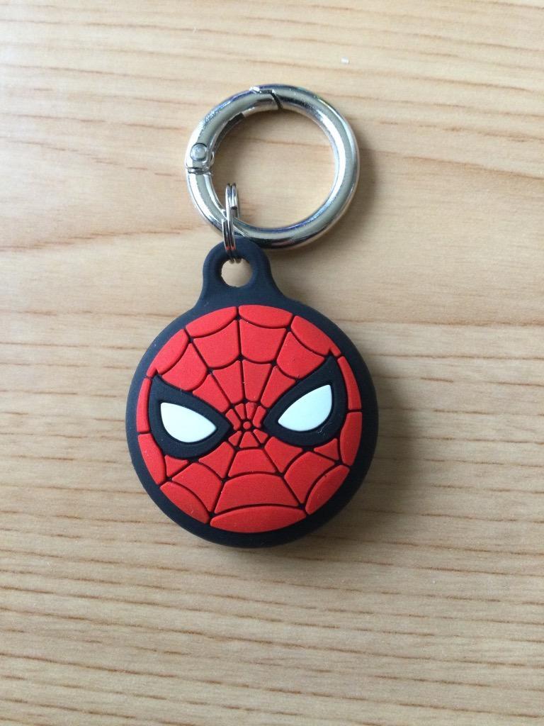 スパイダーマン　air tag ケース Amazon.com: Marvel Spiderman AirTag Holder Keychain Case