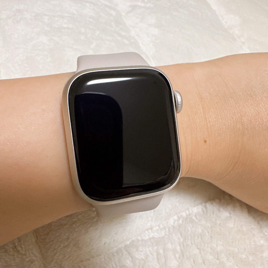 ☆Apple Watch Series 8 GPSモデル 41mm MNP63J/A [スターライト