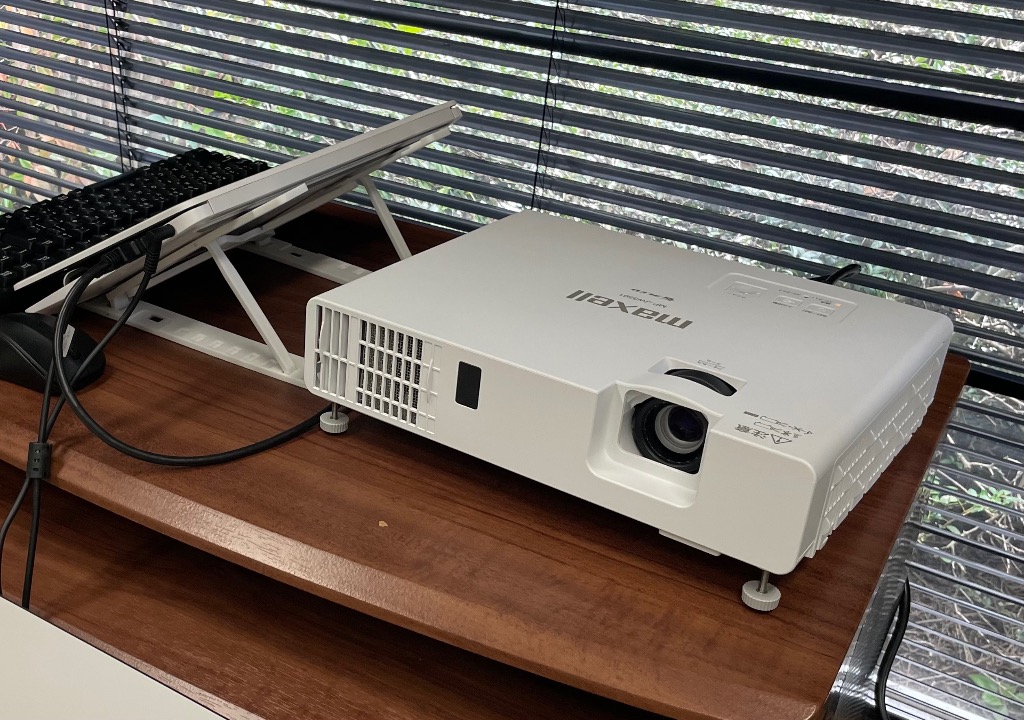 アイリスオーヤマ MP-JW3501J ボリュームタイプ (レーザー光源) - 最