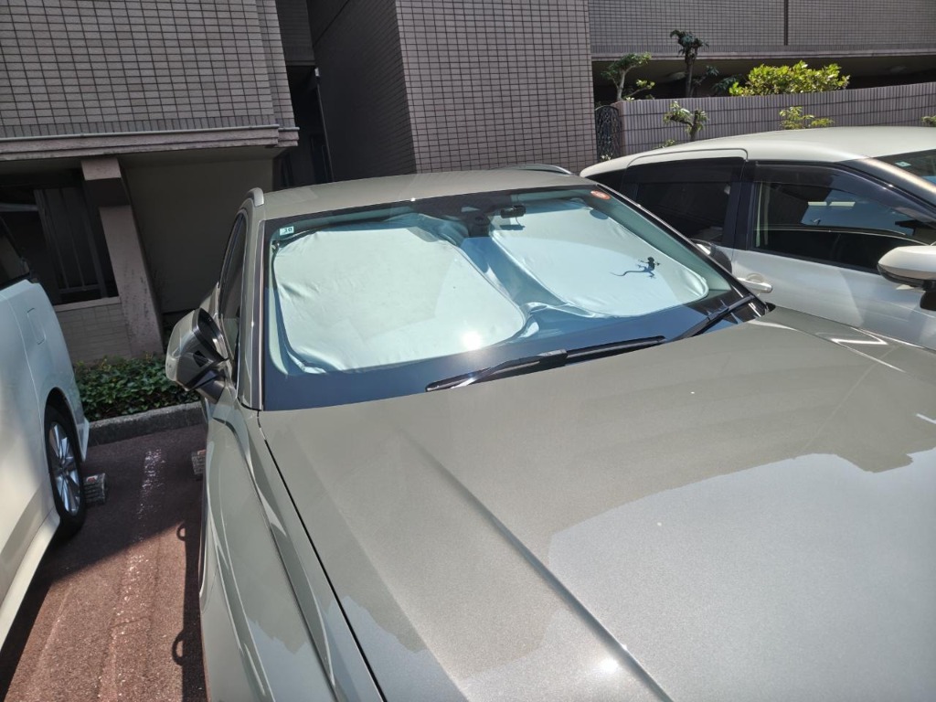 Audi（アウディ） 純正 フロント サンシェード ＆ ケース ゲッコーロゴ