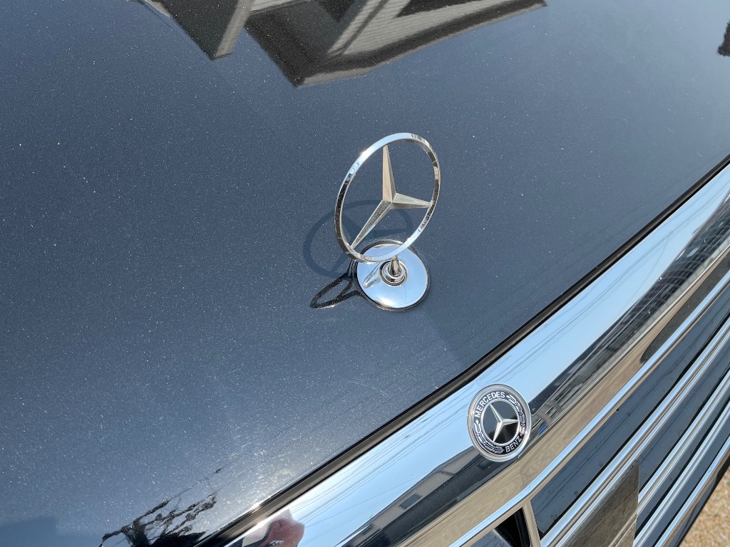 Mercedes-Benz（メルセデス・ベンツ） 純正品 フロントスター