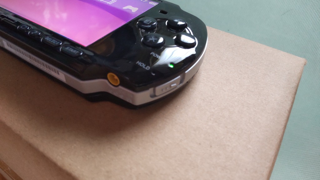 PlayStation PSP-3000 本体 【 すぐ遊べるセット 】必ずソフト1