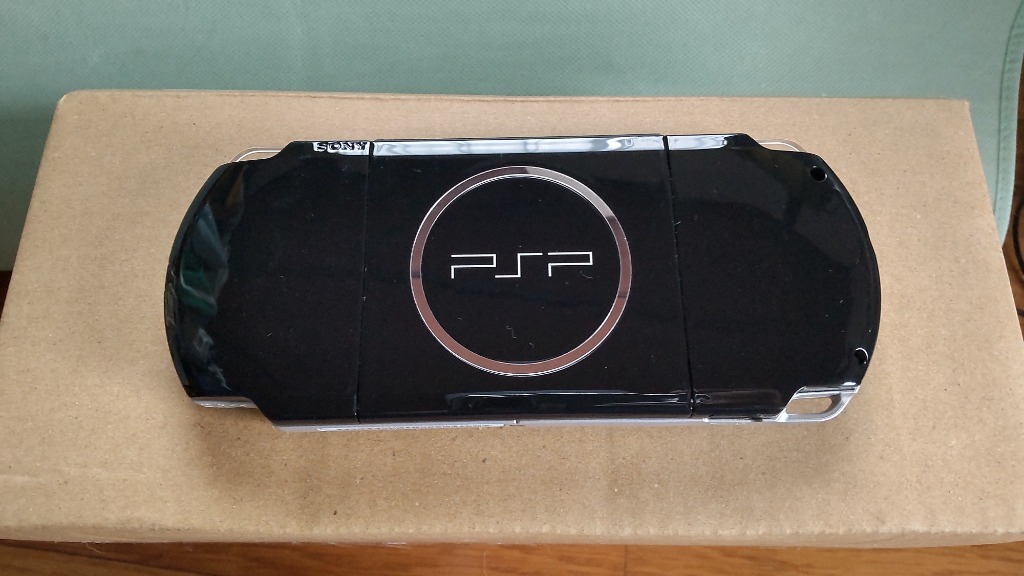 PlayStation Portable - psp3000本体&amp;FF1・2・3他ソフト色々 PlayStation Portable - psp3000本体&FF1・2・3他ソフト色々