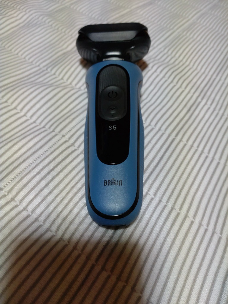 BRAUN ブラウン 3枚刃シェーバー シリーズ5 52-A1200S アズール BRAUN ブラウン 3枚刃シェーバー シリーズ5 52-A1200S アズール