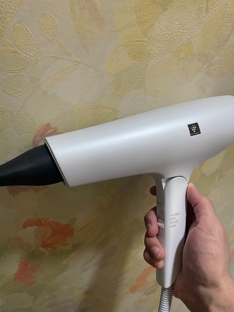 ほぼ未使用SHARP　IB-P602-W プラズマクラスタードライヤー　ホワイト 新品】SHARP シャープ プラズマクラスタードライヤー IB-P602-W