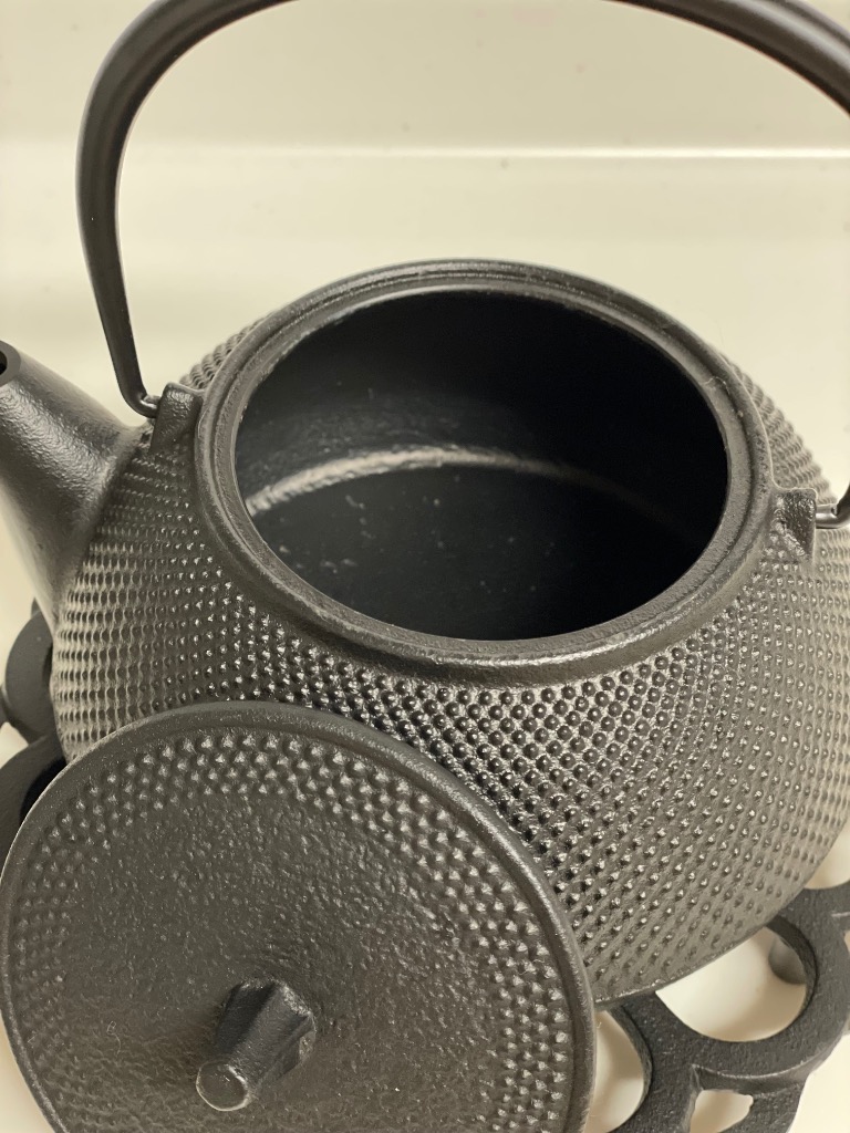 岩鋳（IWACHU） 南部鉄器 鉄瓶兼用急須新アラレ IH対応 5型 650ml