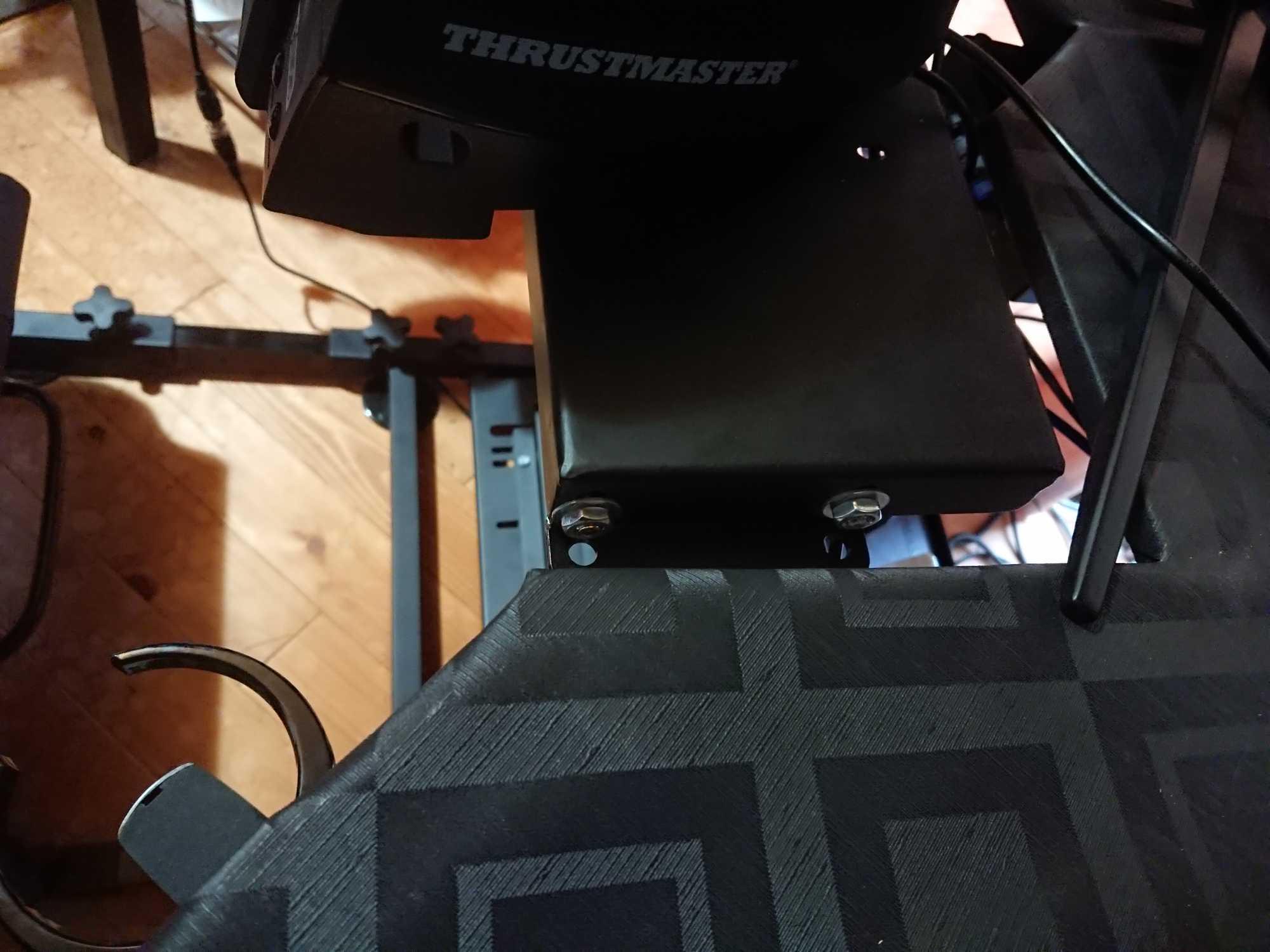 Racing Chair DRS-1 レーシング チェア 椅子 + AP2 Racing Wheel Stand