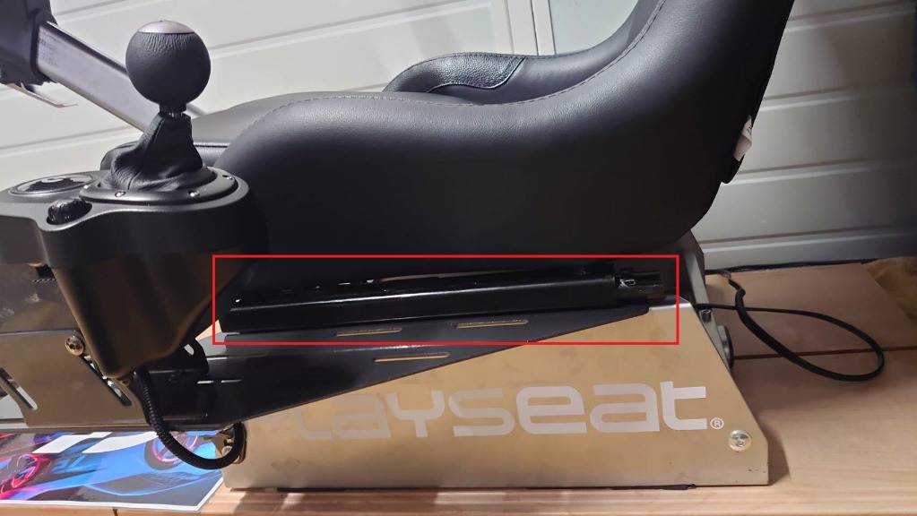 Playseat Seatslider プレイシート シート スライダー 一年間保証輸入品 : playseat-seatslider :  DELESHOP - 通販 - Yahoo!ショッピング