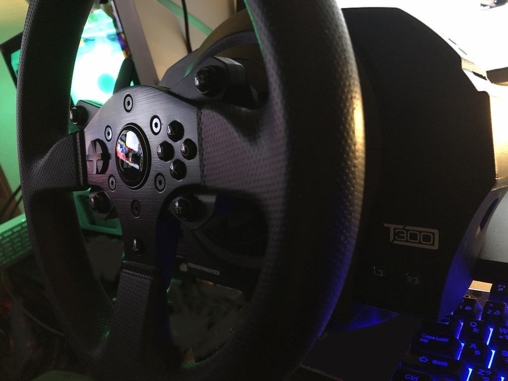 国内正規総代理店アイテム】 特価 Thrustmaster T80 RS PS4 PS3 Officially Licensed Racing  Wheel 送料無料