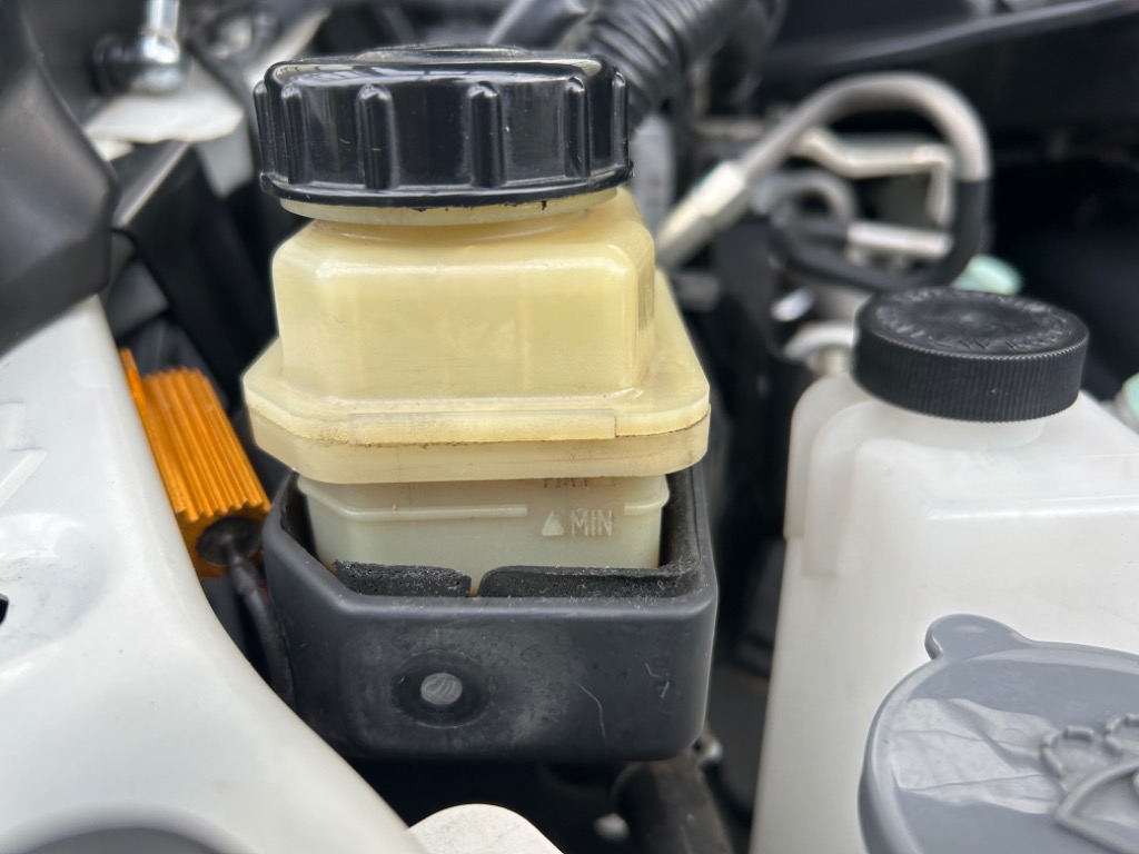 日産 NISSAN 純正 パワーステアリングフルード E-PSF KLF51-00001 1L : DE(desir de vivre ...