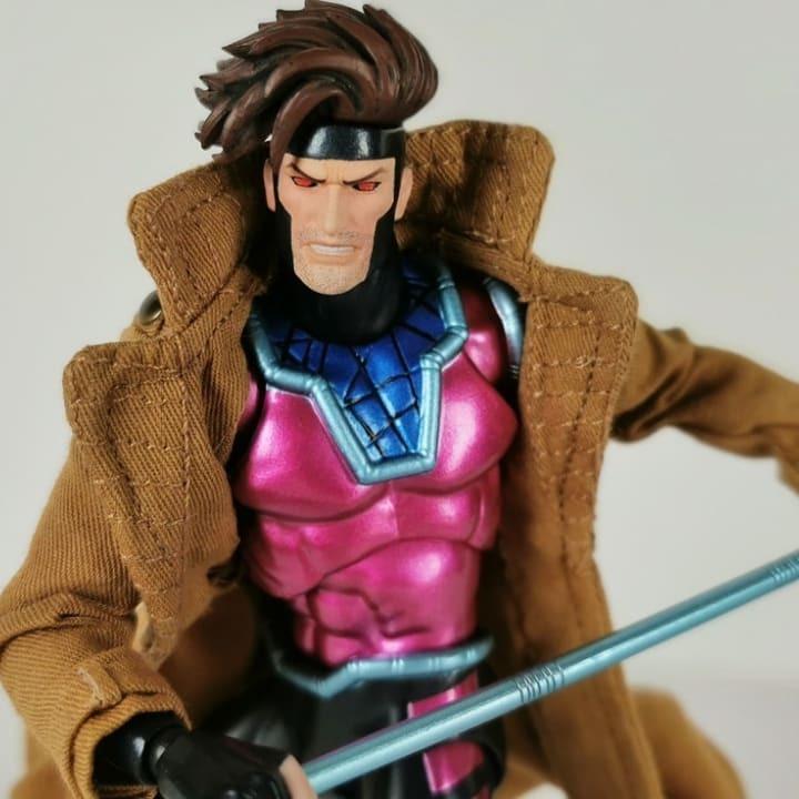 送料無料◇メディコム・トイ MAFEX X-MEN ガンビット（コミック Ver.） マフェックス No.131 フィギュア （ZF76036）  :ZF76036:でじたみん Yahoo!店 - 通販 - Yahoo!ショッピング