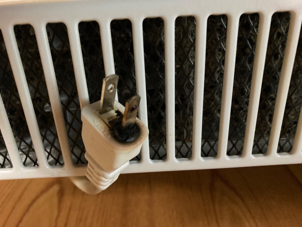 VERSOS 7％オフ☆0時〜 電気ストーブ ヒーター 電気ヒーター