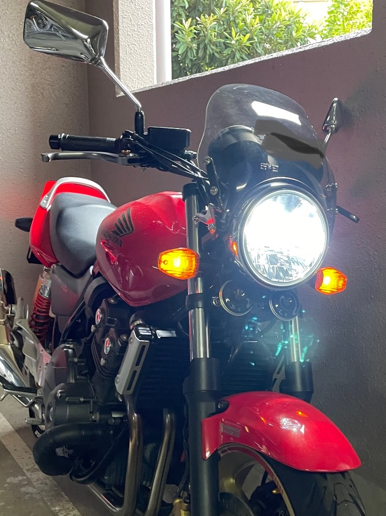 CB400SF Revo NC42 08〜13年 LEDヘッドライト H4 Hi/Lo (1灯