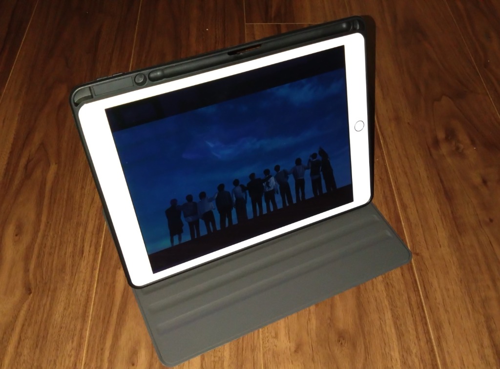 半透明バックiPad ケース 軽量 iPad 360度回転 スタンド ipad 第10世代