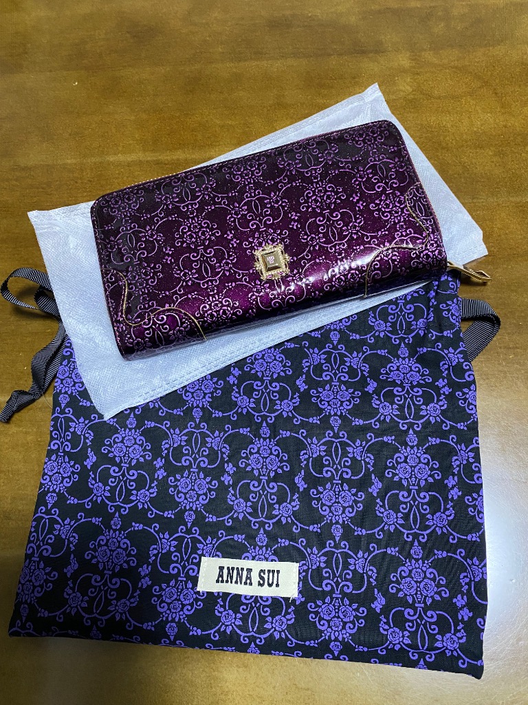 ANA SUI　エンボス加工　ルーミー　新品未使用 ANNA SUI アナスイ 長財布 財布 レディース ブランド 小銭入れ