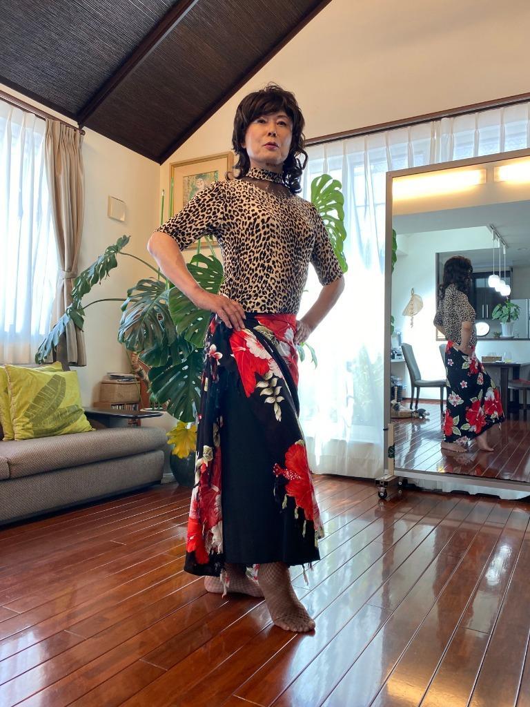 A*a様 モレ　タヒチアン　フラダンス　スカート　膝丈　　手作り袋付き 楽天市場】裾幅720°広がる 大きい裾 フレア スカート ダンス衣装