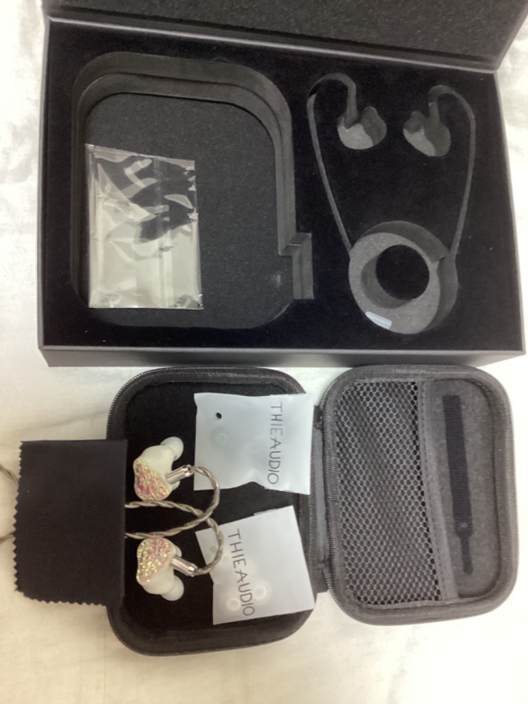 THIEAUDIO Hype 4 ホワイト 203A4454_7260aed4-faaa-4745-