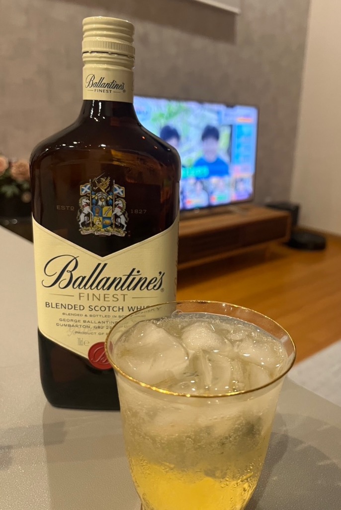 バランタイン ファイネスト ウイスキー 40度 正規 箱なし 700ml 12本 1