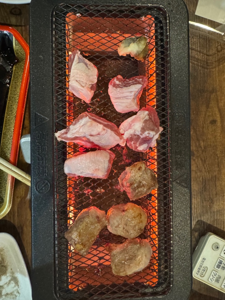 山善 焼肉プレート 焼き鳥焼き器 無煙 減煙 煙の出ない 電気七輪 山善 焼肉プレート 焼き鳥焼き器 無煙 減煙 煙の出ない 電気七輪