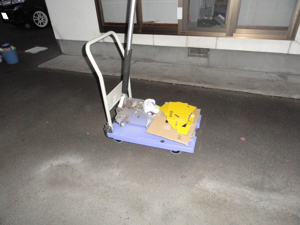 山善 サイレントマスター (積載荷重150kg) フットブレーキ付き 山善 サイレントマスター (積載荷重150kg) フットブレーキ付き