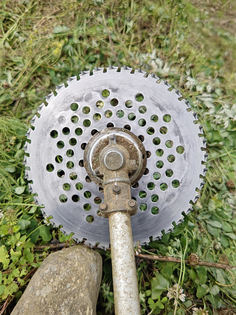 竹や木がびっくりするくらい切れるチップソー　5枚 255サイズ　石に強い　草にも 竹や木がびっくりするくらい切れるチップソー 5枚 255サイズ 石