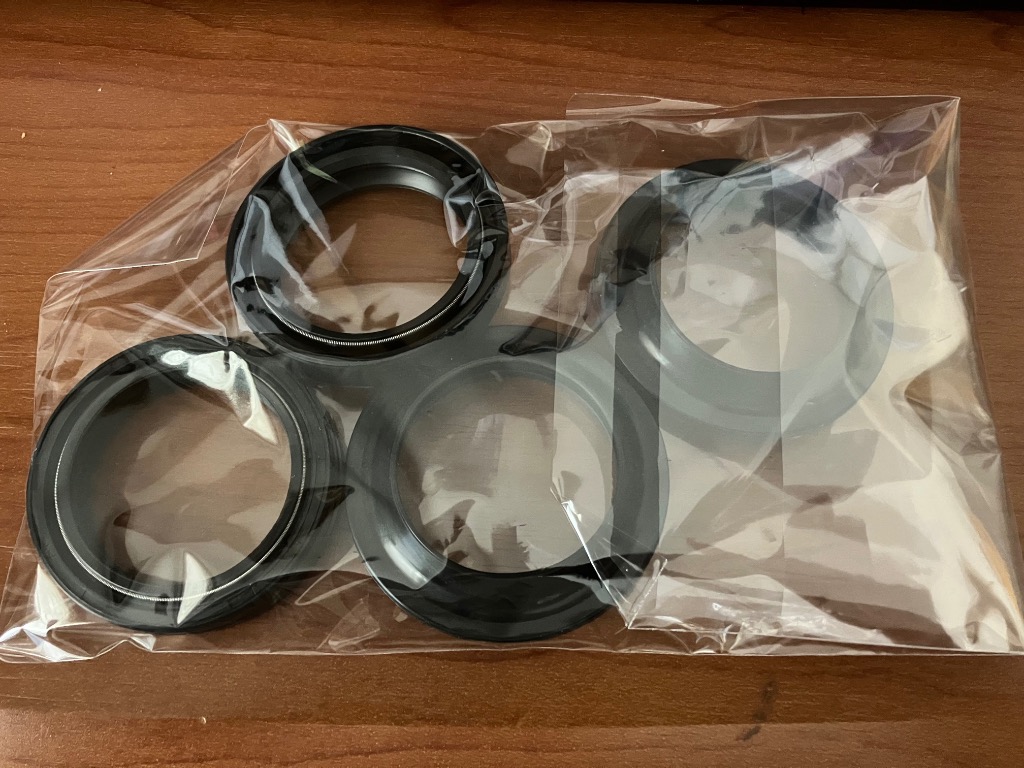 41パイ フォークシールセット 41mm オイルシール＆ダストシール 1台
