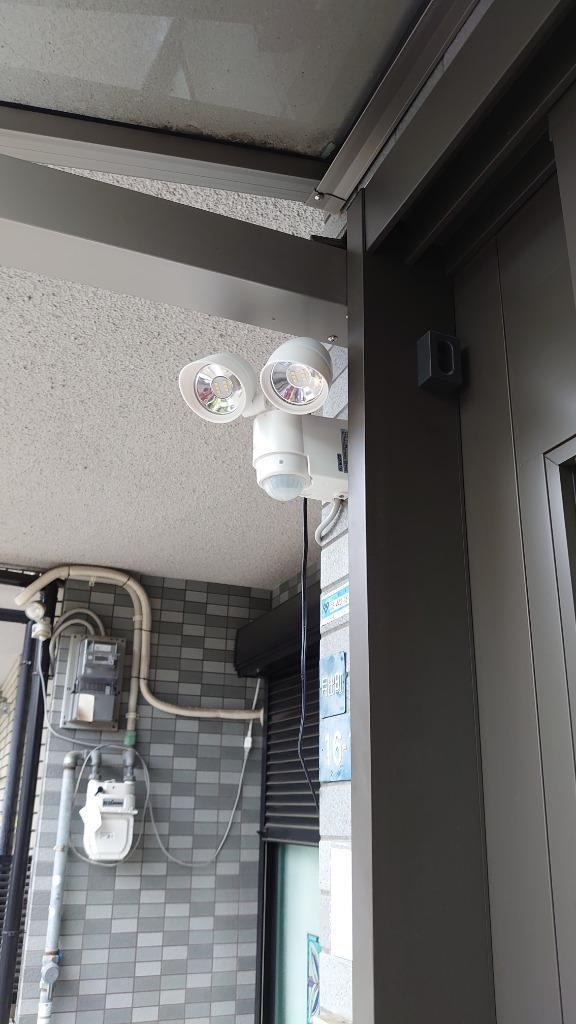 monban LEDセンサーライト 2灯 コンセント（AC）式 防雨 白 防犯 LS-AH26F4-W 07-8217 オーム電機 :07-8217:e-プライス  - 通販 - Yahoo!ショッピング