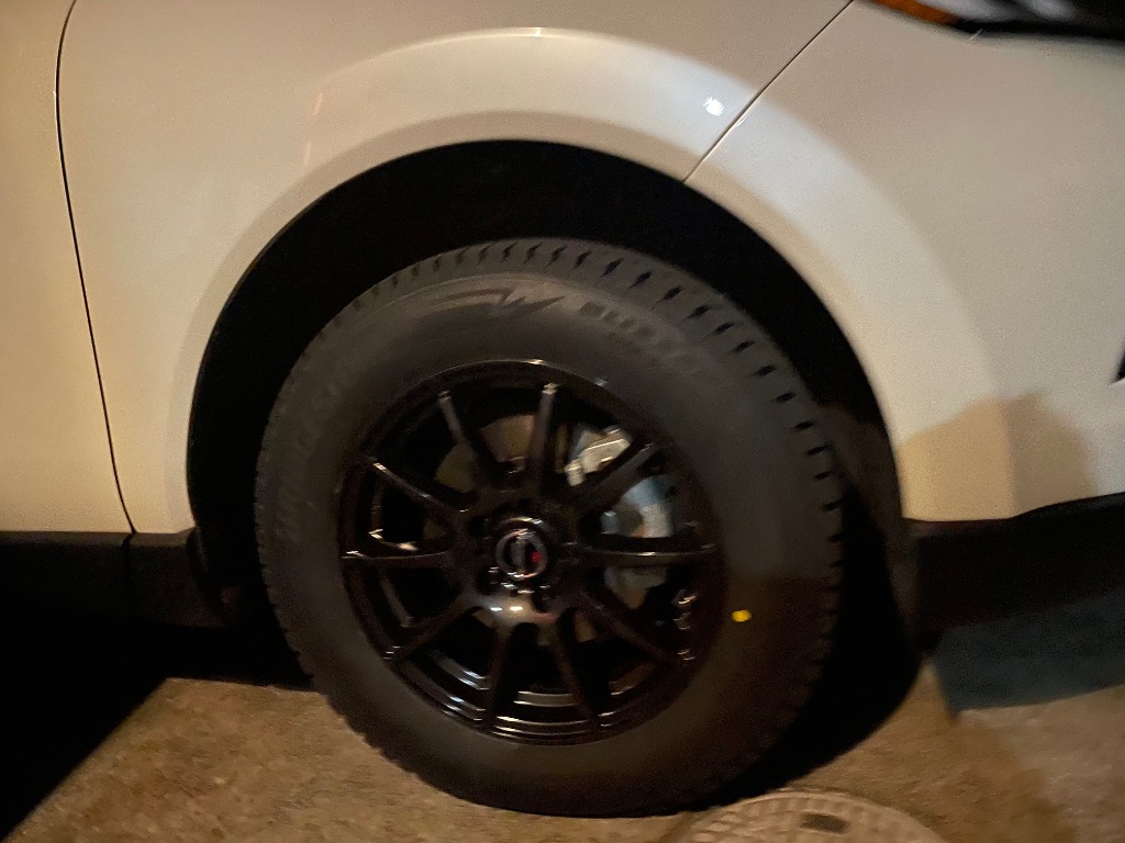ブリザック DM-V3 225/65R17 スタッグ 17×7.0 114/5 +38 17 ブリザック DM-V3 225/65R17 スタッグ 17×7.0 114/5 +38 17