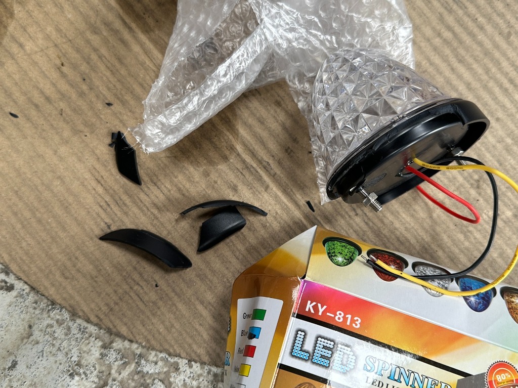 送料無料】 10個セット 24V 高輝度16LED内蔵 4面クリスタルカット