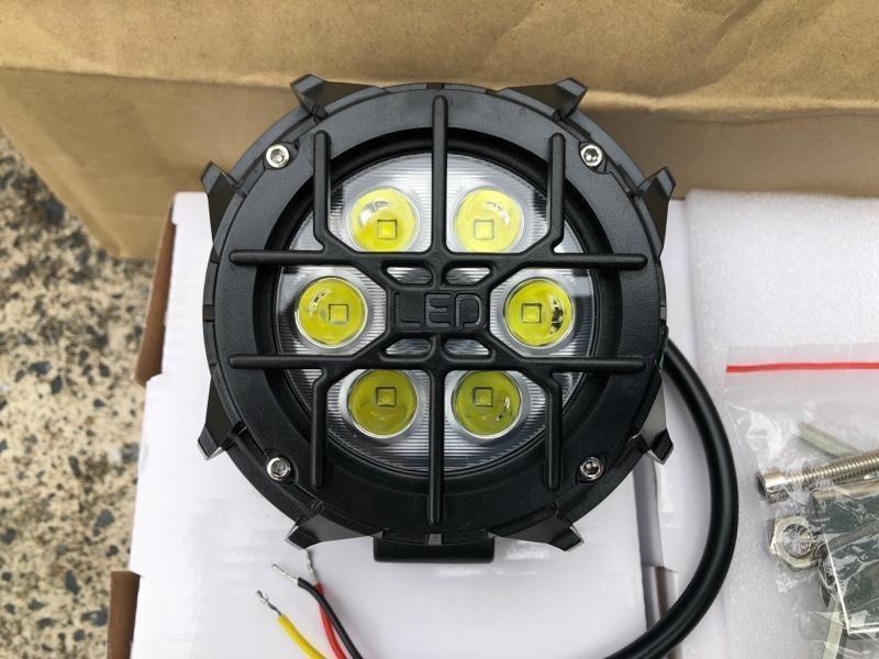 LED 作業灯 30W ブルー マーカー内蔵 4WD オフロード車のフォグランプ