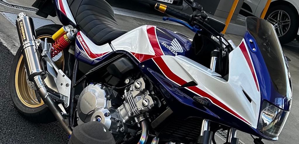 CBR1000RR SC77 カウル、ミラーホールカバー、リゾマウィンカー