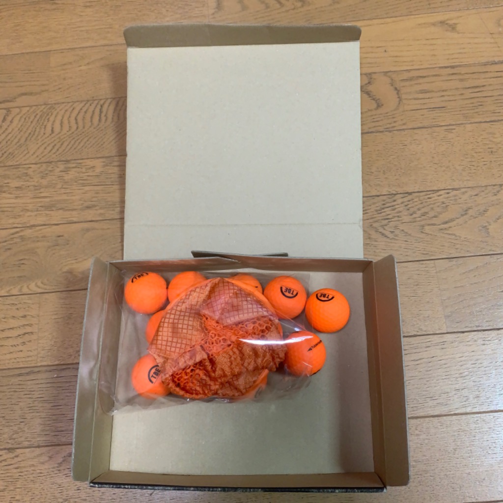【新品】飛衛門ゴルフボール マットオレンジ 2ピース 8ダースセット　トビエモン 飛衛門2ピース 蛍光マットカラーボール1スリーブ（3球セット