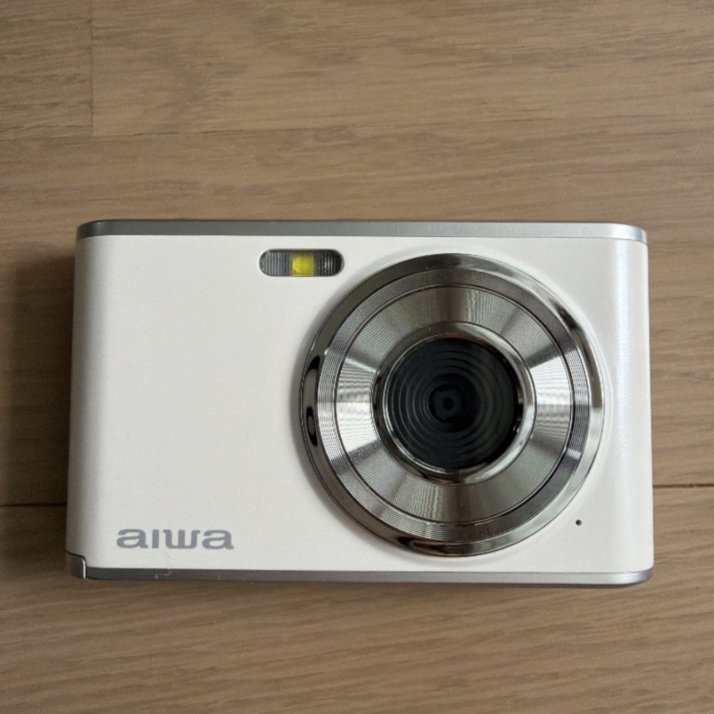 AIWA アイワ JA4-DCM0001-WH ホワイト 1300万画素コンパクトデジタル