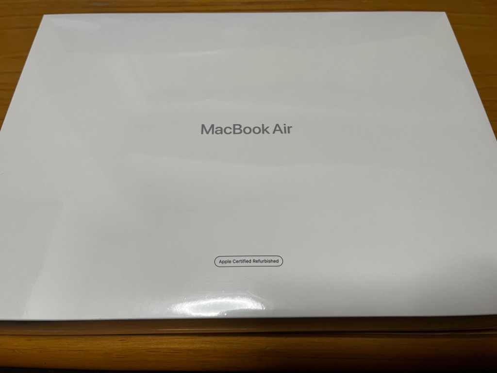 MacBook Air 13.6型 Apple M2 メモリ8GB SSD256GB Apple認定整備済製品