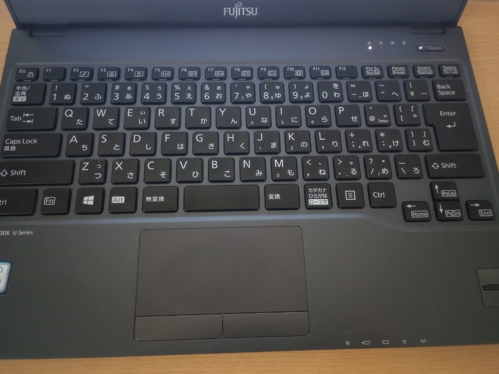 富士通 カメラ内蔵 ノーパソコン 極軽・極薄 U939/U938 第八世代