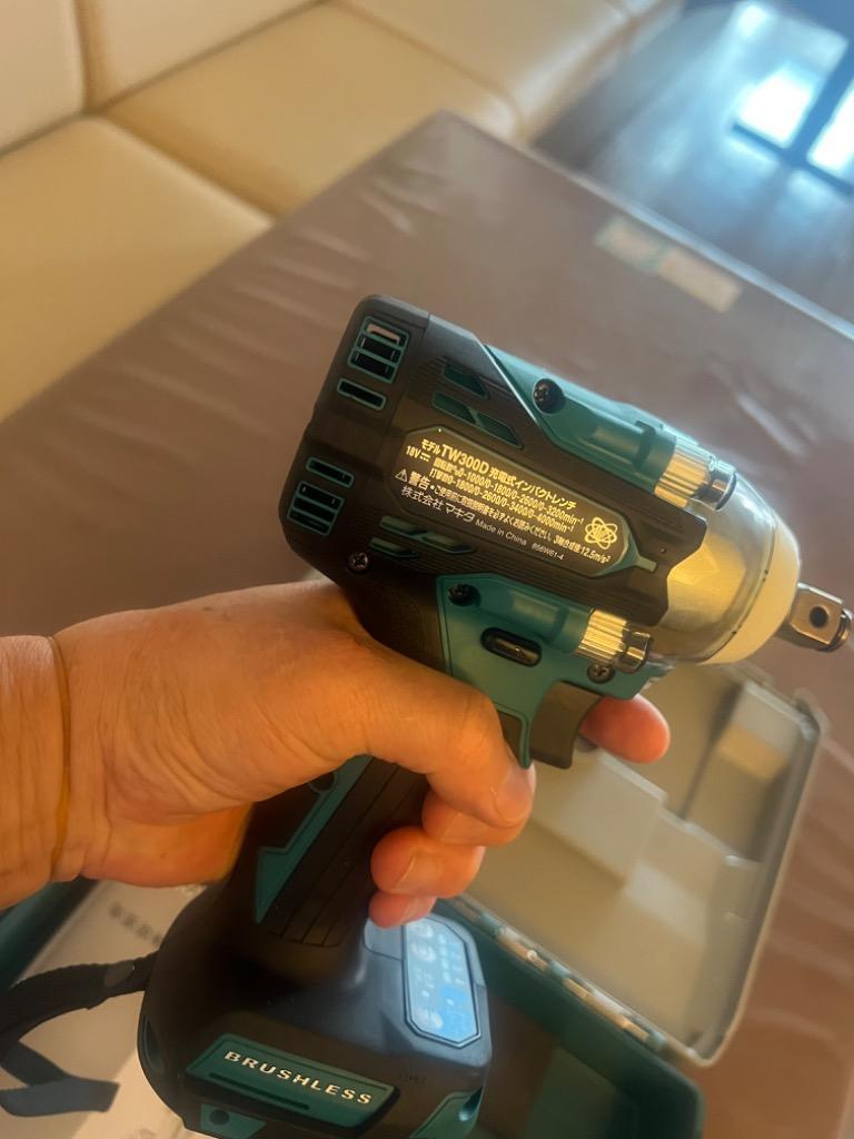 【新品】makita マキタ 18V 充電式インパクトレンチ　TW300D　TW300DZ　ブルー　青　本体　ケース　　最大締付けトルク300N・m　 4段切