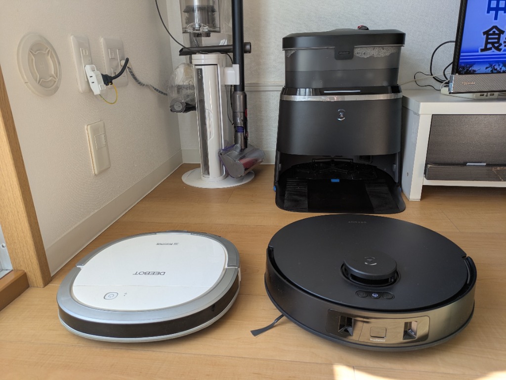 ECOVACS 【クーポン利用で79,800円】 ロボット掃除機 水拭き両用