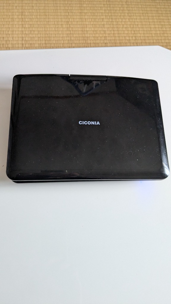 CICONIA 9インチポータブルDVDプレーヤー CPD-9100BK リージョンフリー　180度回転　CD USB SD MMC対応 RECモード搭載 Amazon | CICONIA 9インチポータブルDVDプレーヤー CPD-9100BK