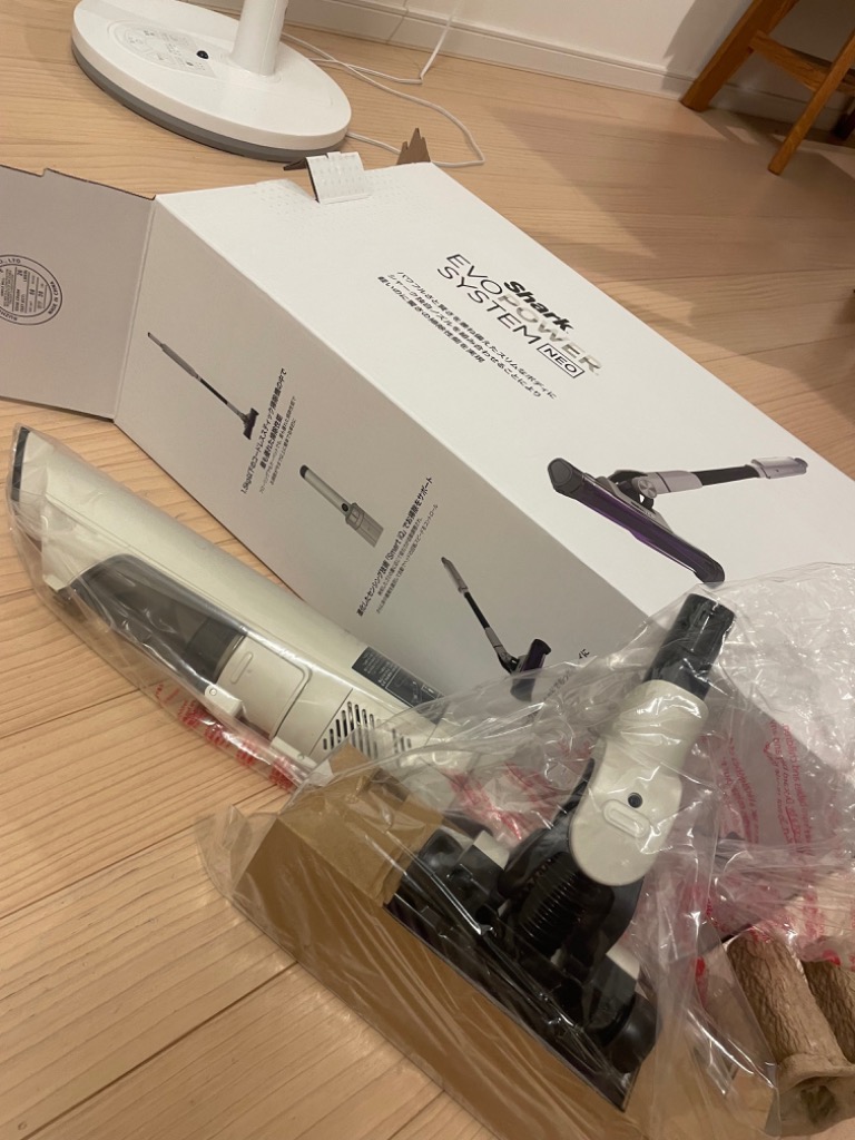 Shark Shark EVOPOWER SYSTEM NEO コードレススティック Shark Shark EVOPOWER SYSTEM NEO コードレススティック