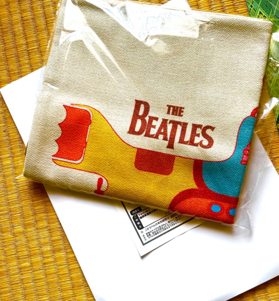 イエロー・サブマリン』ビートルズ The Beatles 北欧風 おしゃれ