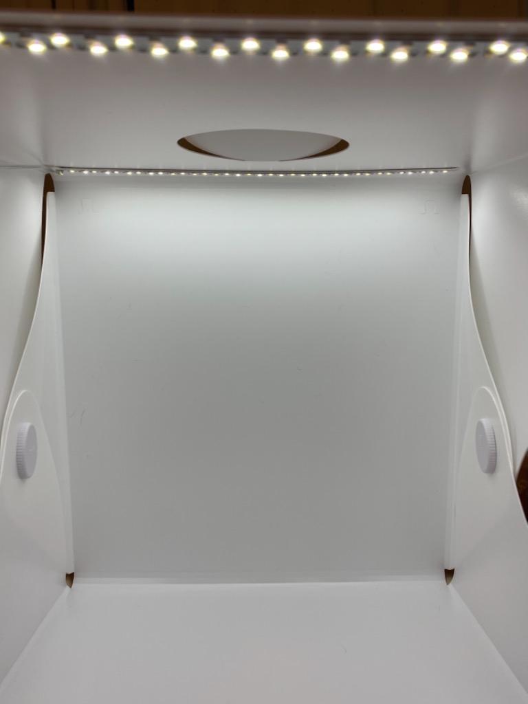 次世代撮影ボックス『革明』ヒラノ照明40cm簡易スタジオ3色LEDライト140灯 折りたたみ調光10段階・4色背景・バッグ付EK-SB003