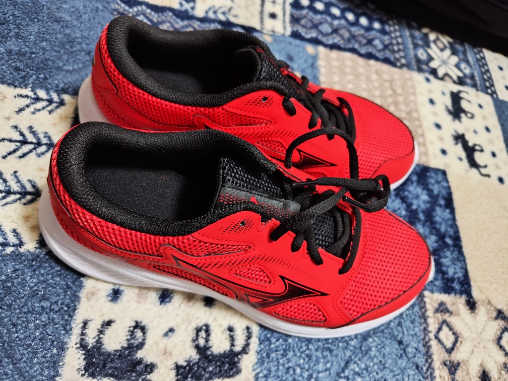 MIZUNO（ミズノ） 幅広 ランニングシューズ メンズ レディーズ