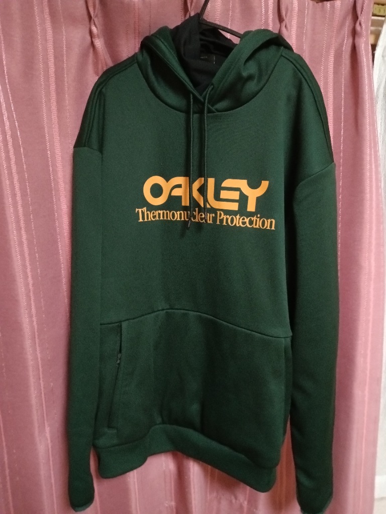 す*す様 OAKLEY オークリー　テック　ナイロン　パーカー　アウトドア　スノ す*す様 OAKLEY オークリー テック ナイロン パーカー