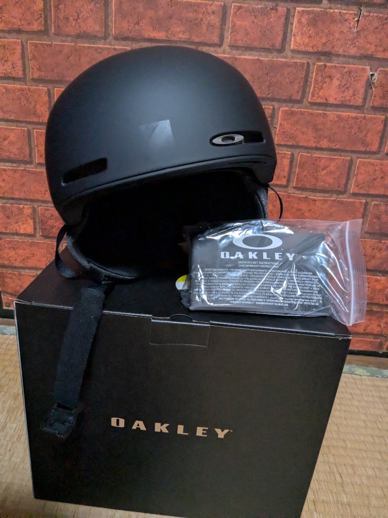 OAKLEY ヘルメット スノーボード スキー オークリー MOD1 モッド
