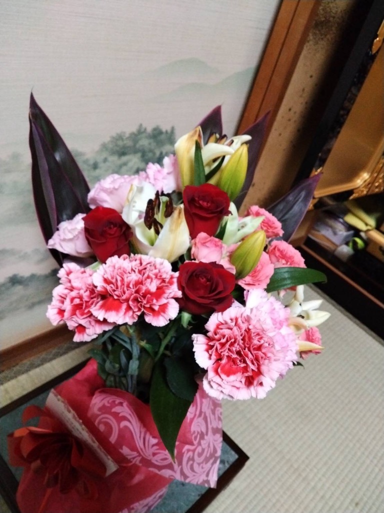 生花 ユリ バラ カーネーション ミックス花束 フラワーギフト 花