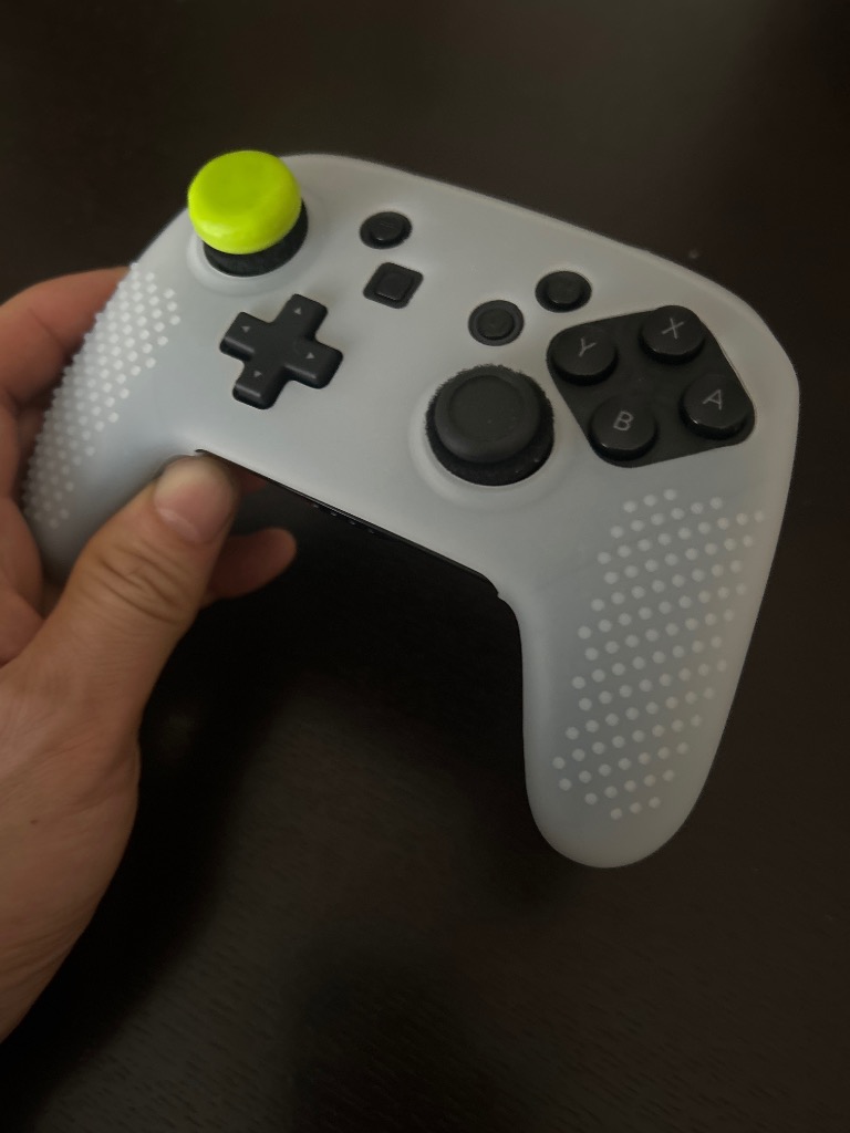 Nintendo Switch Pro コントローラー カバー ニンテンドー