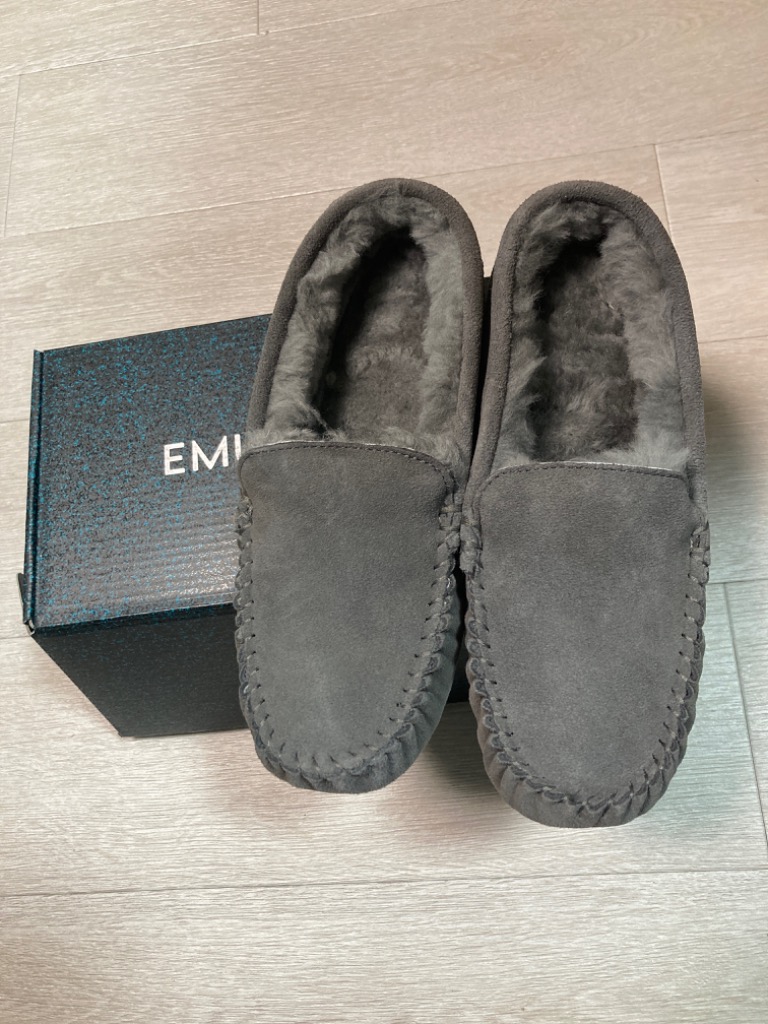 EMU Australia 公式 エミュ Cairns ケアンズ シープスキン