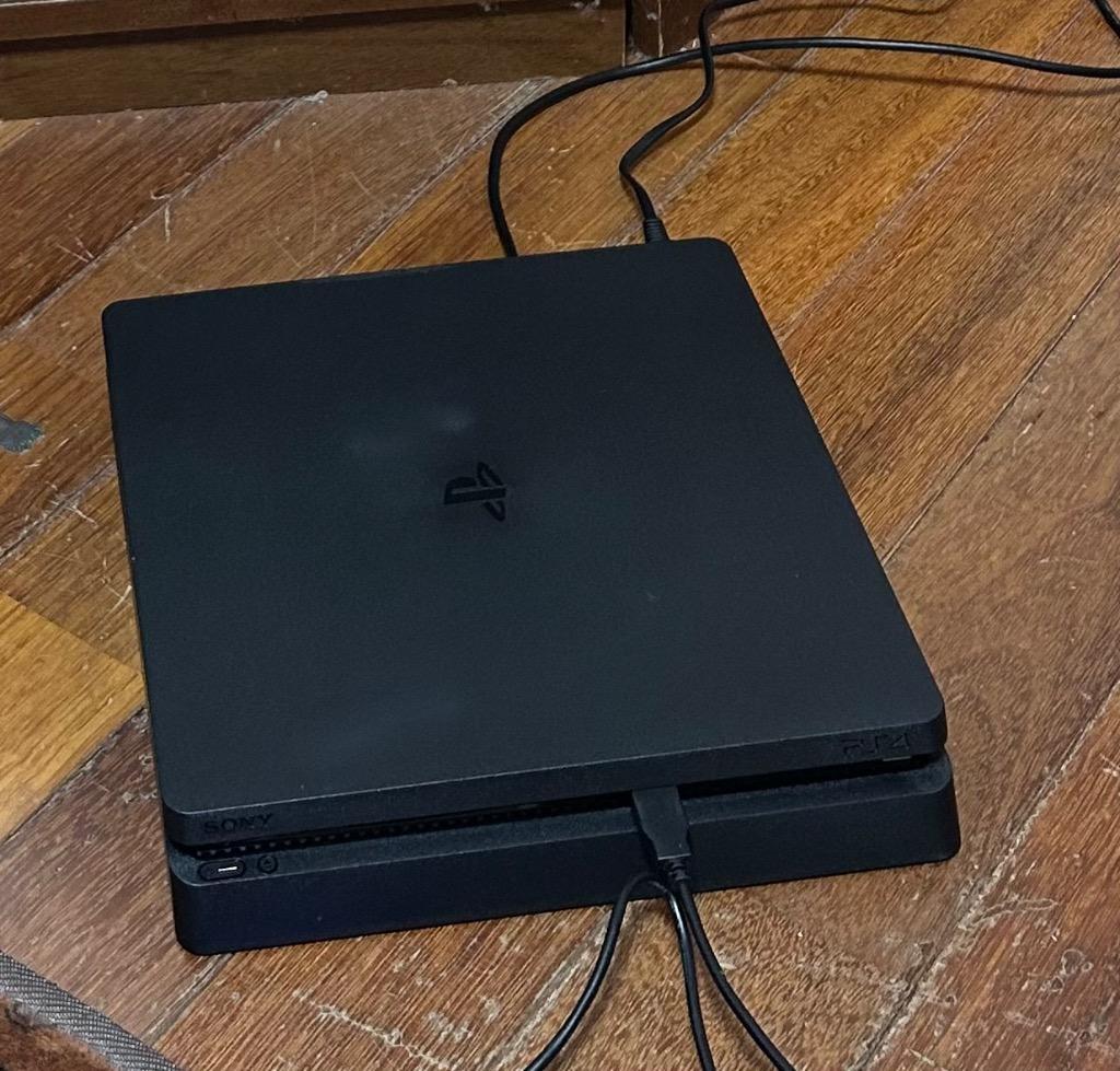PS4 本体 すぐ遊べるセット CUH-2200AB01 500GB ジェット・ブラック 